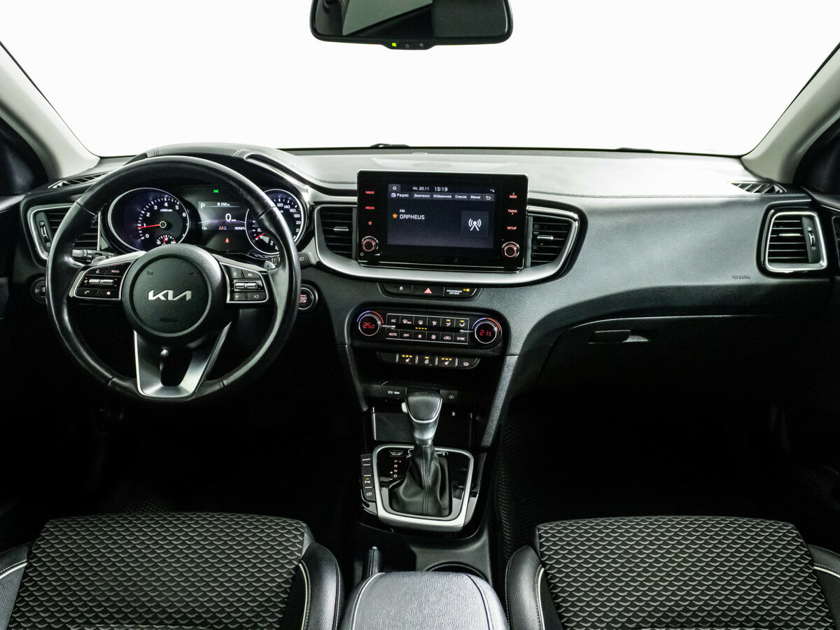 Kia Ceed с пробегом — 2022 год. Фото: #11
