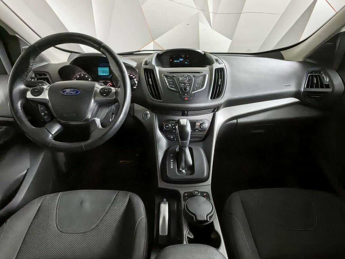 Ford Kuga с пробегом — 2016 год. Фото: #9