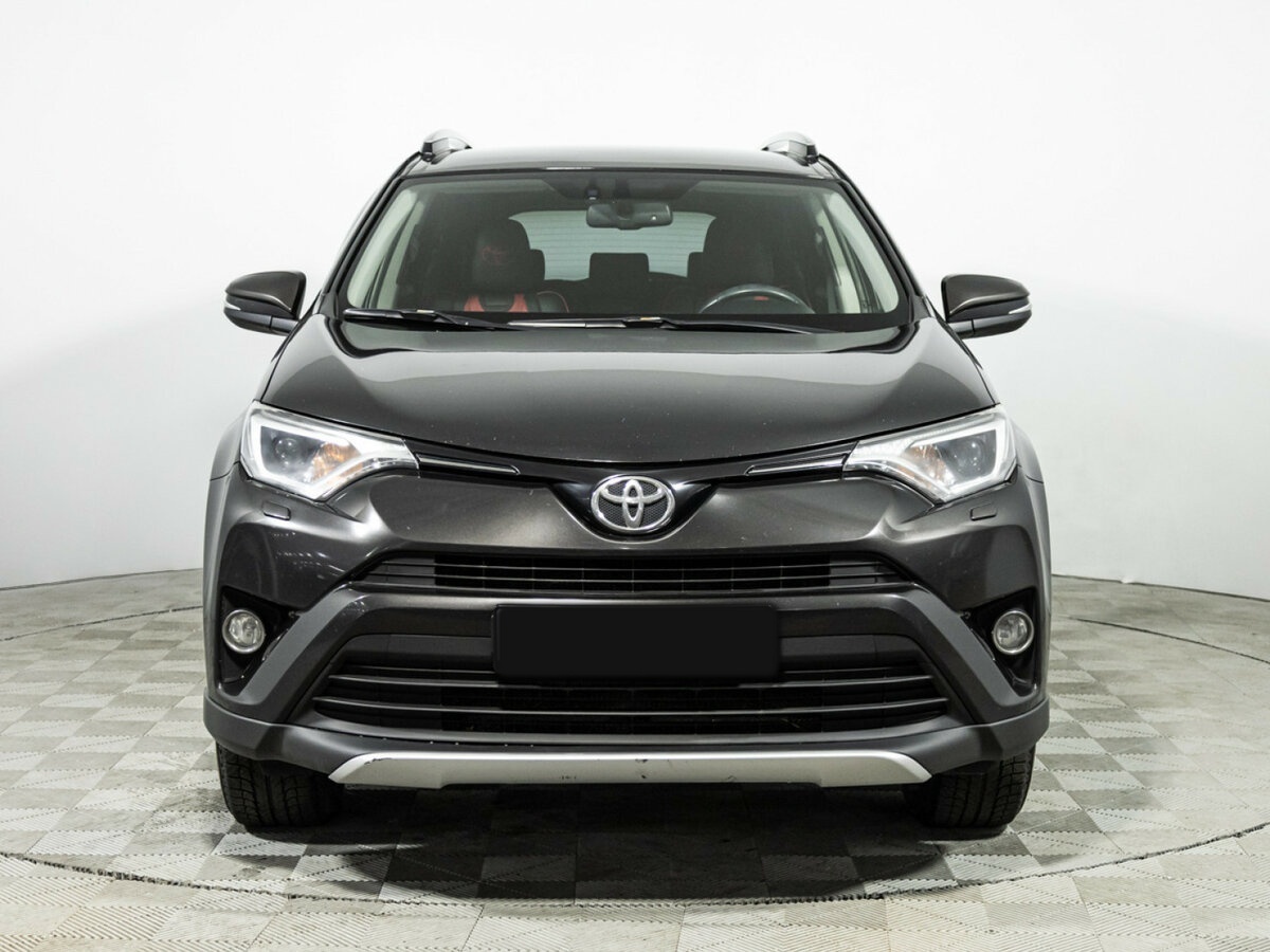 Toyota RAV4 с пробегом — 2016 год. Фото: #1