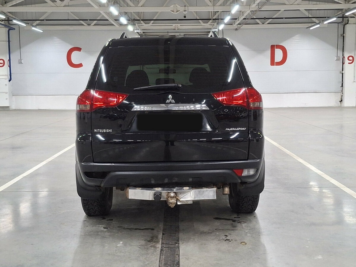 Mitsubishi Pajero Sport с пробегом — 2014 год. Фото: #5