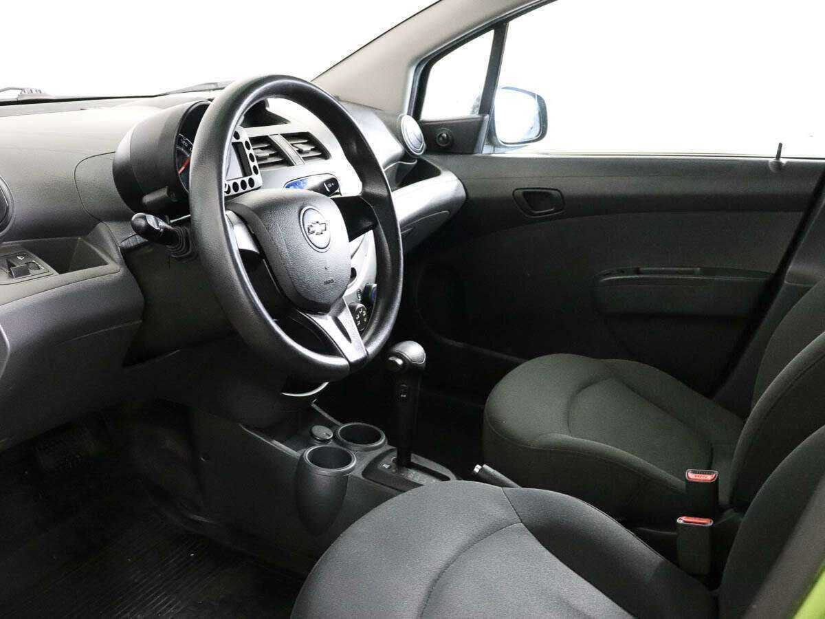 Chevrolet Spark с пробегом — 2013 год. Фото: #7