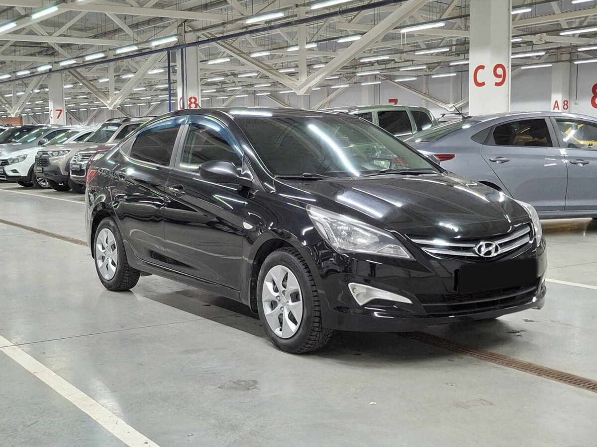 Hyundai Solaris с пробегом — 2016 год. Фото: #2
