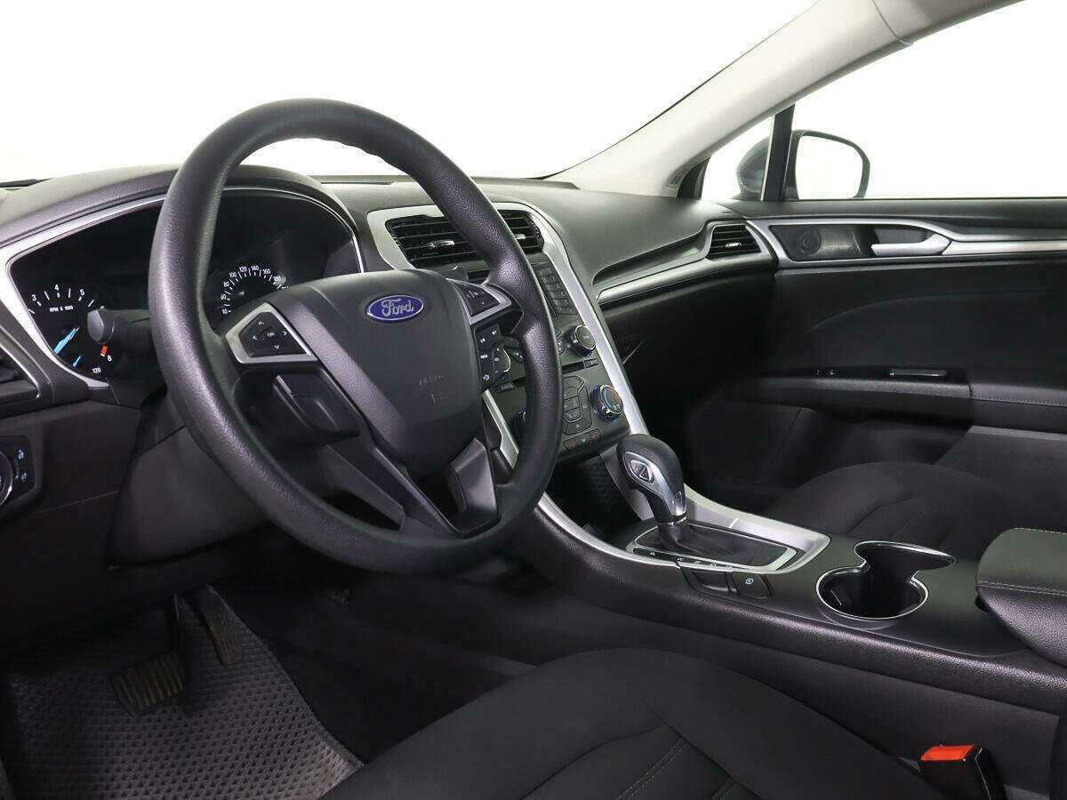 Ford Mondeo с пробегом — 2017 год. Фото: #12