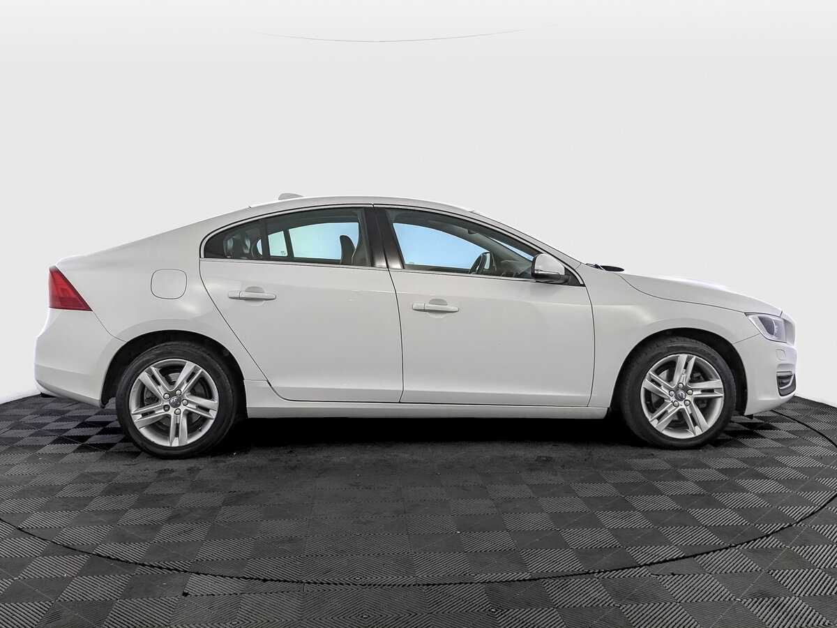 Volvo S60 с пробегом — 2016 год. Фото: #3
