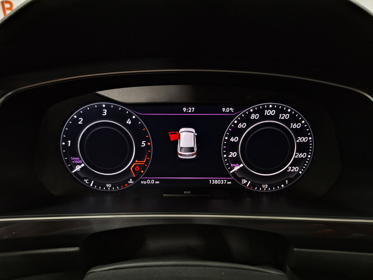 Volkswagen Tiguan с пробегом — 2018 год. Фото: #12