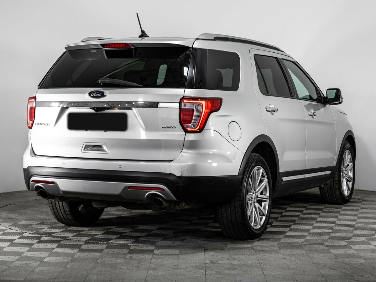Ford Explorer с пробегом — 2018 год. Фото: #3