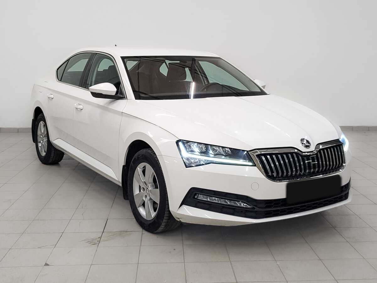 Skoda Superb с пробегом — 2020 год. Фото: #3