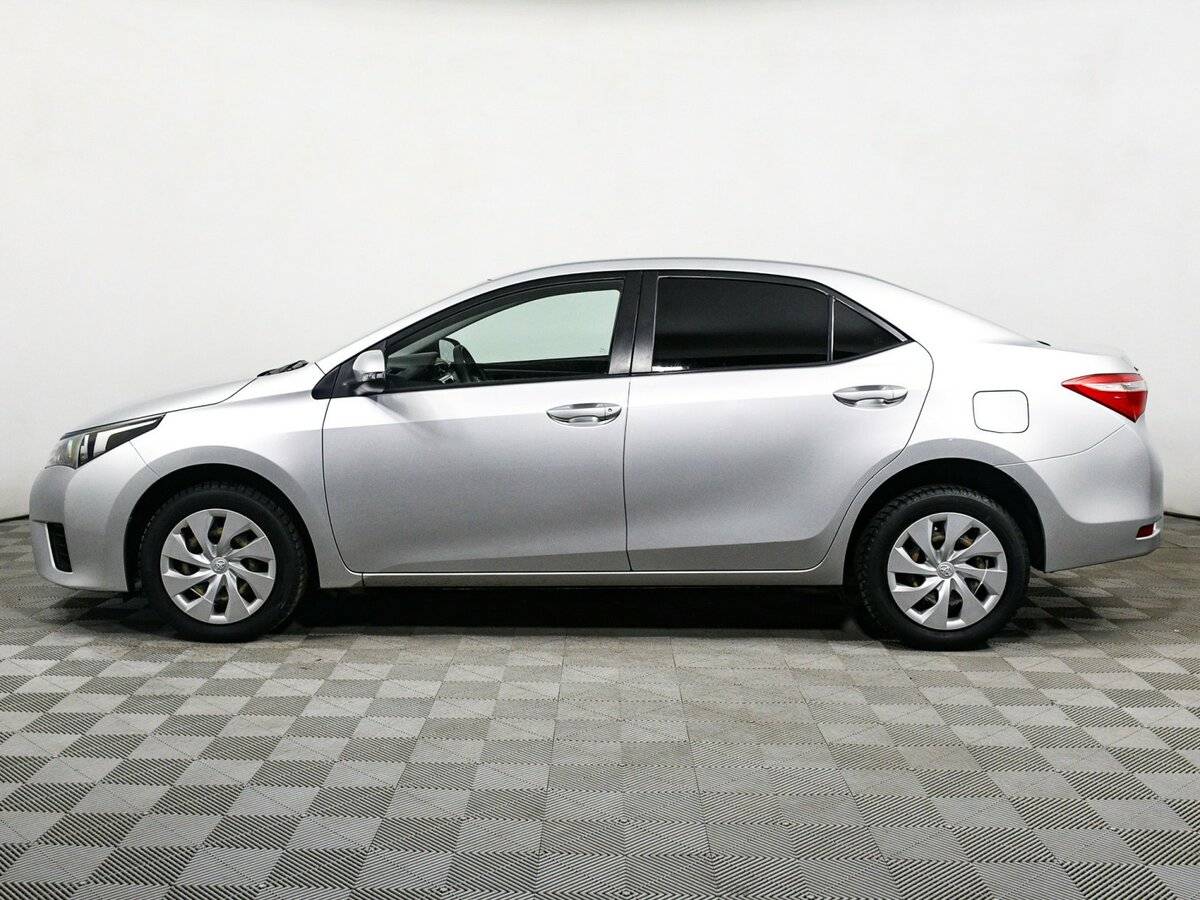 Toyota Corolla с пробегом — 2015 год. Фото: #7