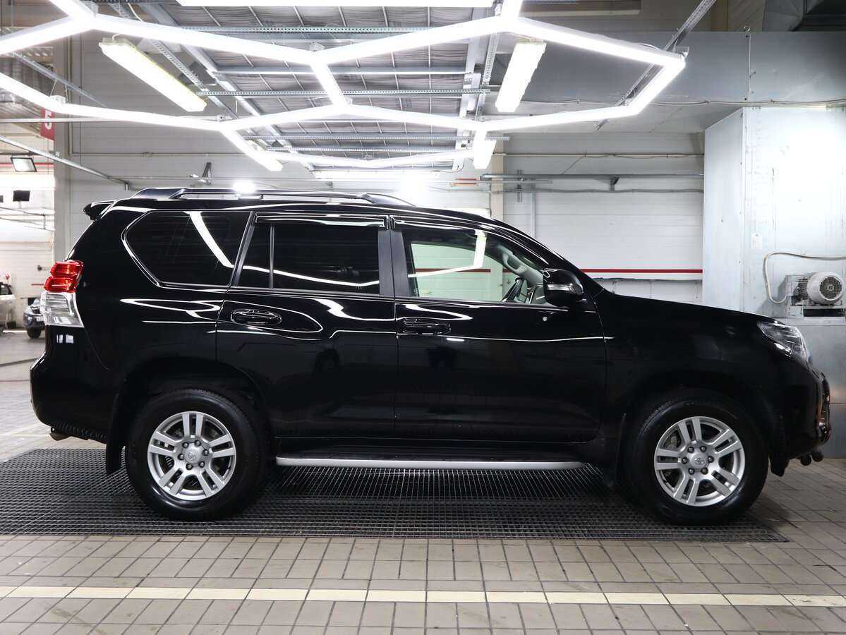 Toyota Land Cruiser Prado с пробегом — 2013 год. Фото: #2