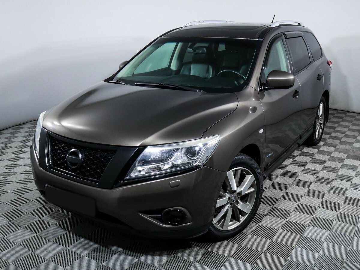 Nissan Pathfinder с пробегом — 2015 год. Фото: #13