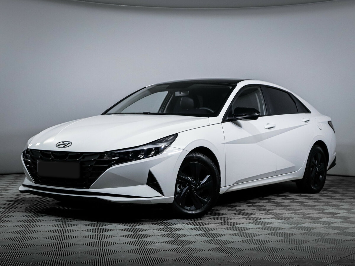Hyundai Elantra с пробегом — 2023 год. Посмотреть фото