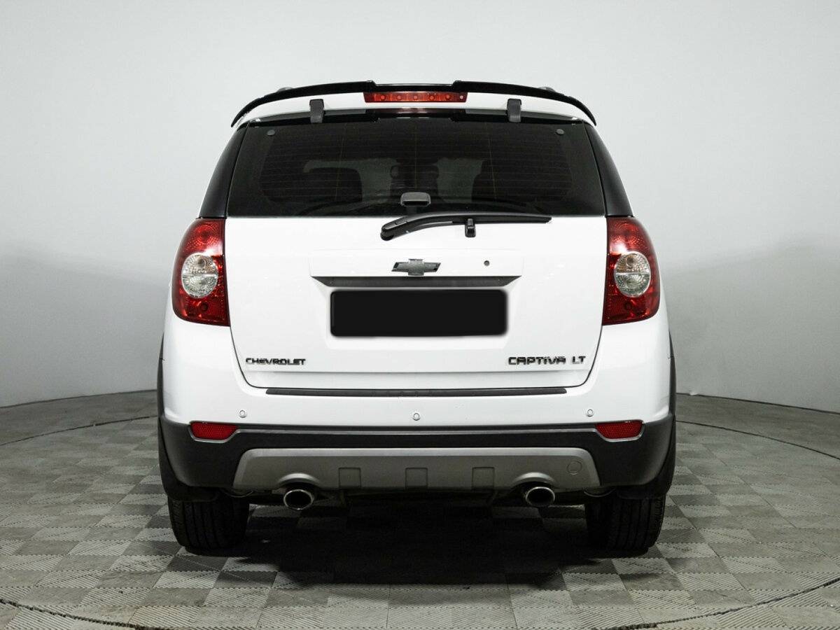 Chevrolet Captiva с пробегом — 2012 год. Фото: #4