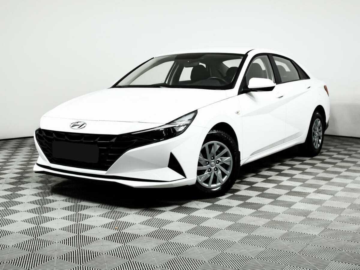 Hyundai Elantra с пробегом — 2022 год. Фото: #0