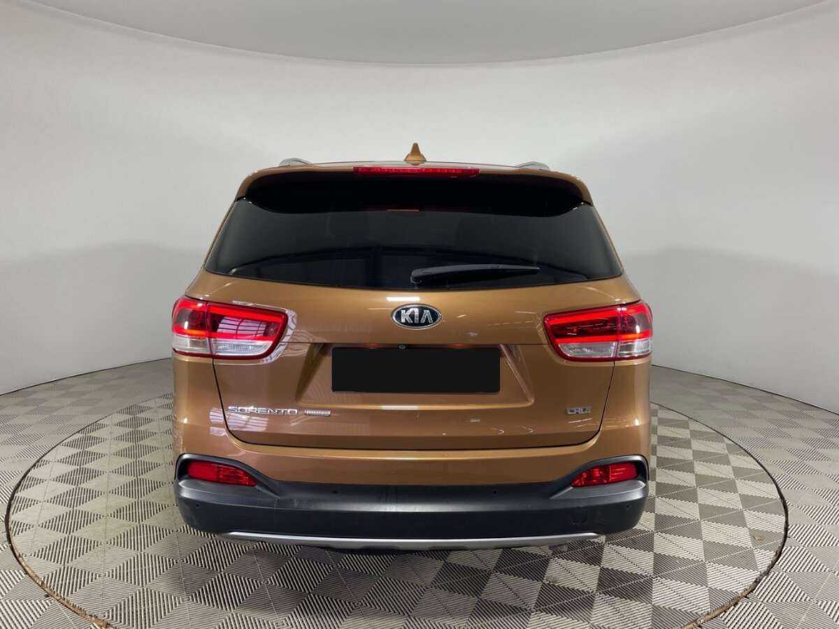 Kia Sorento с пробегом — 2016 год. Фото: #4