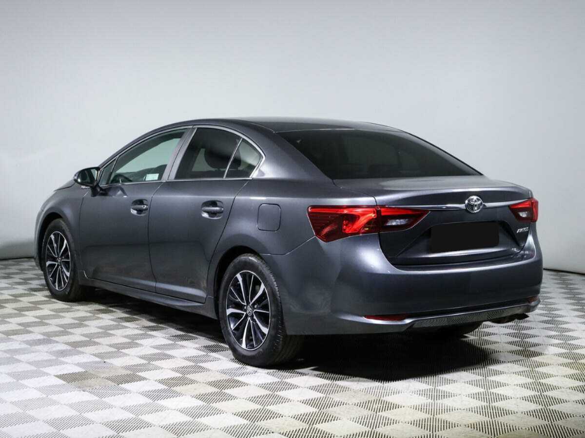 Toyota Avensis с пробегом — 2018 год. Фото: #4