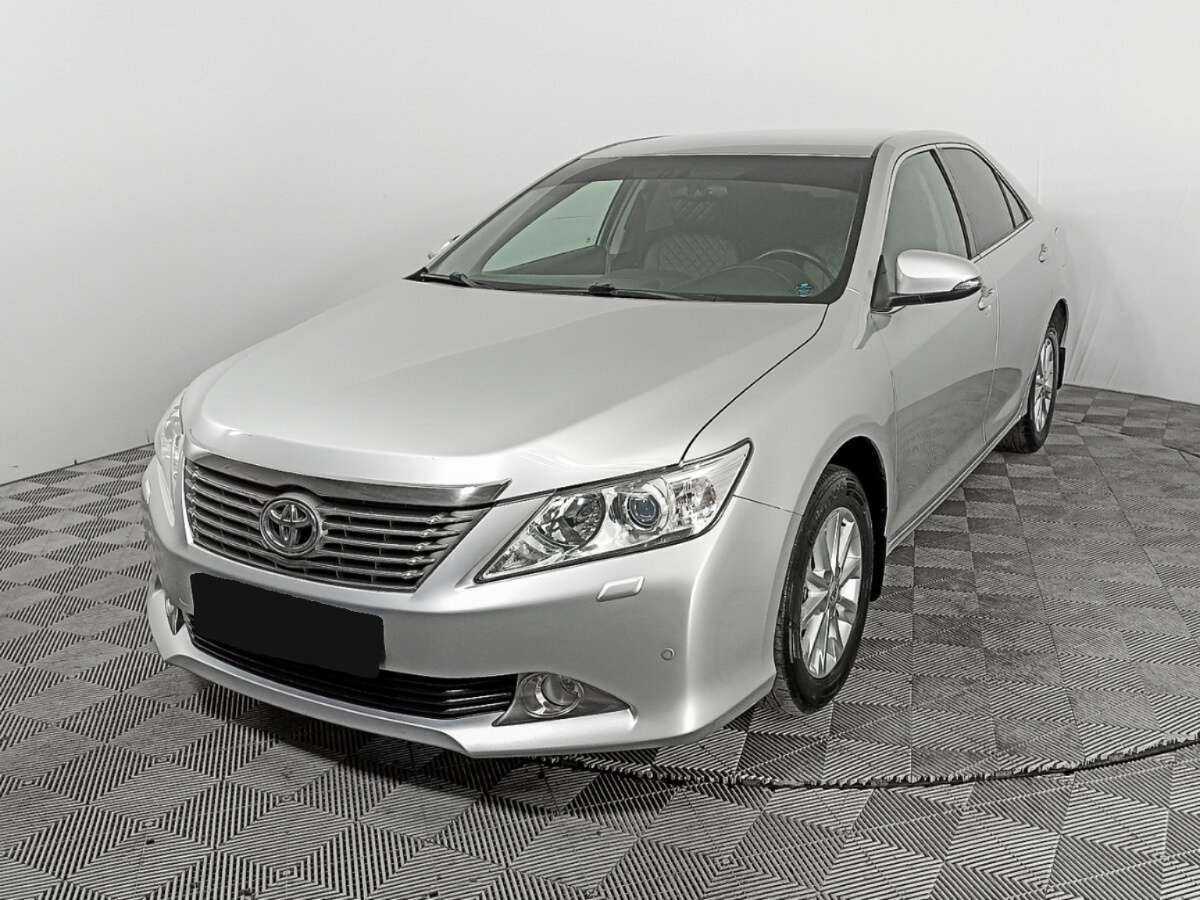 Toyota Camry с пробегом — 2014 год. Посмотреть фото
