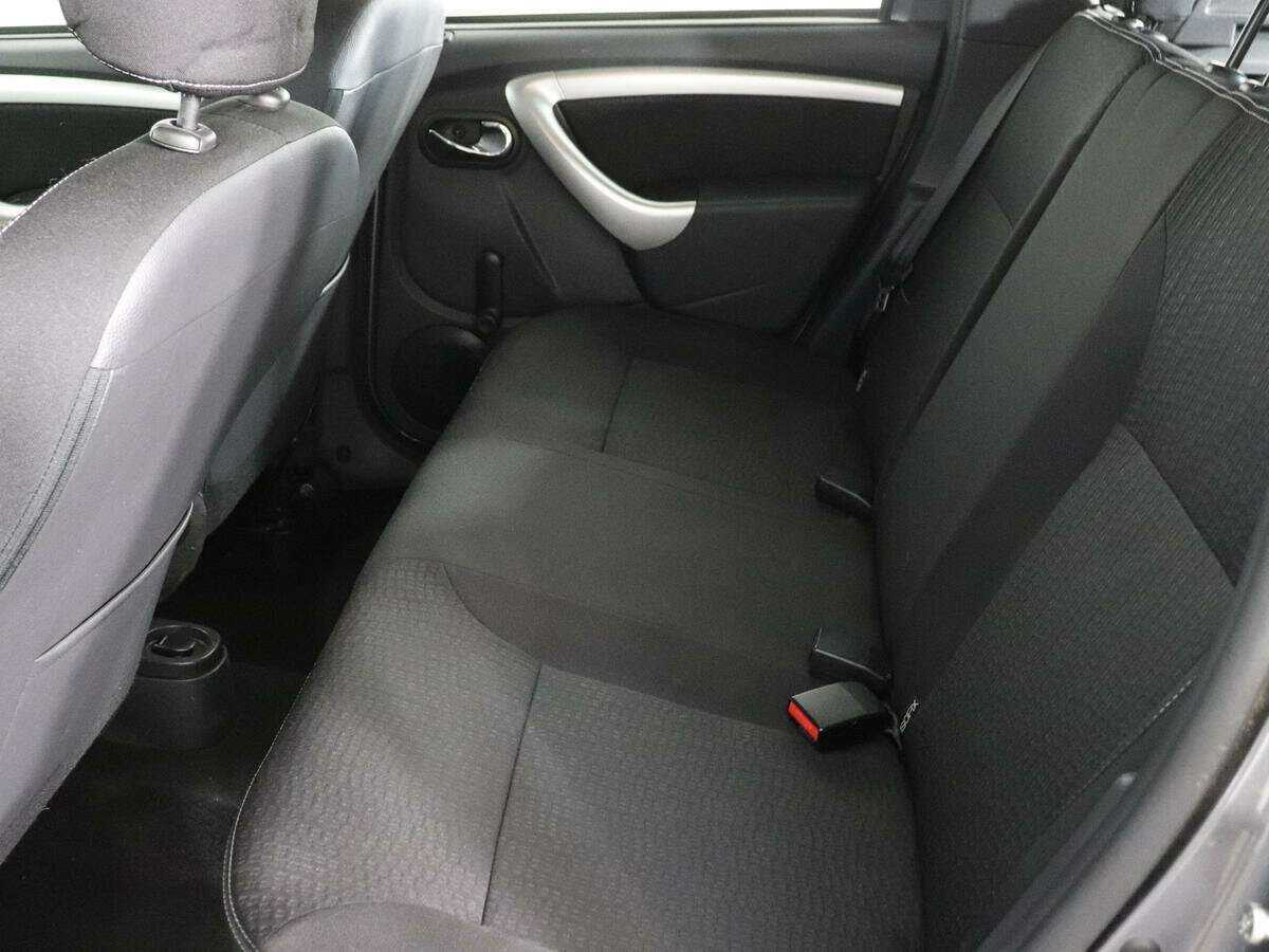 Nissan Terrano с пробегом — 2017 год. Фото: #8