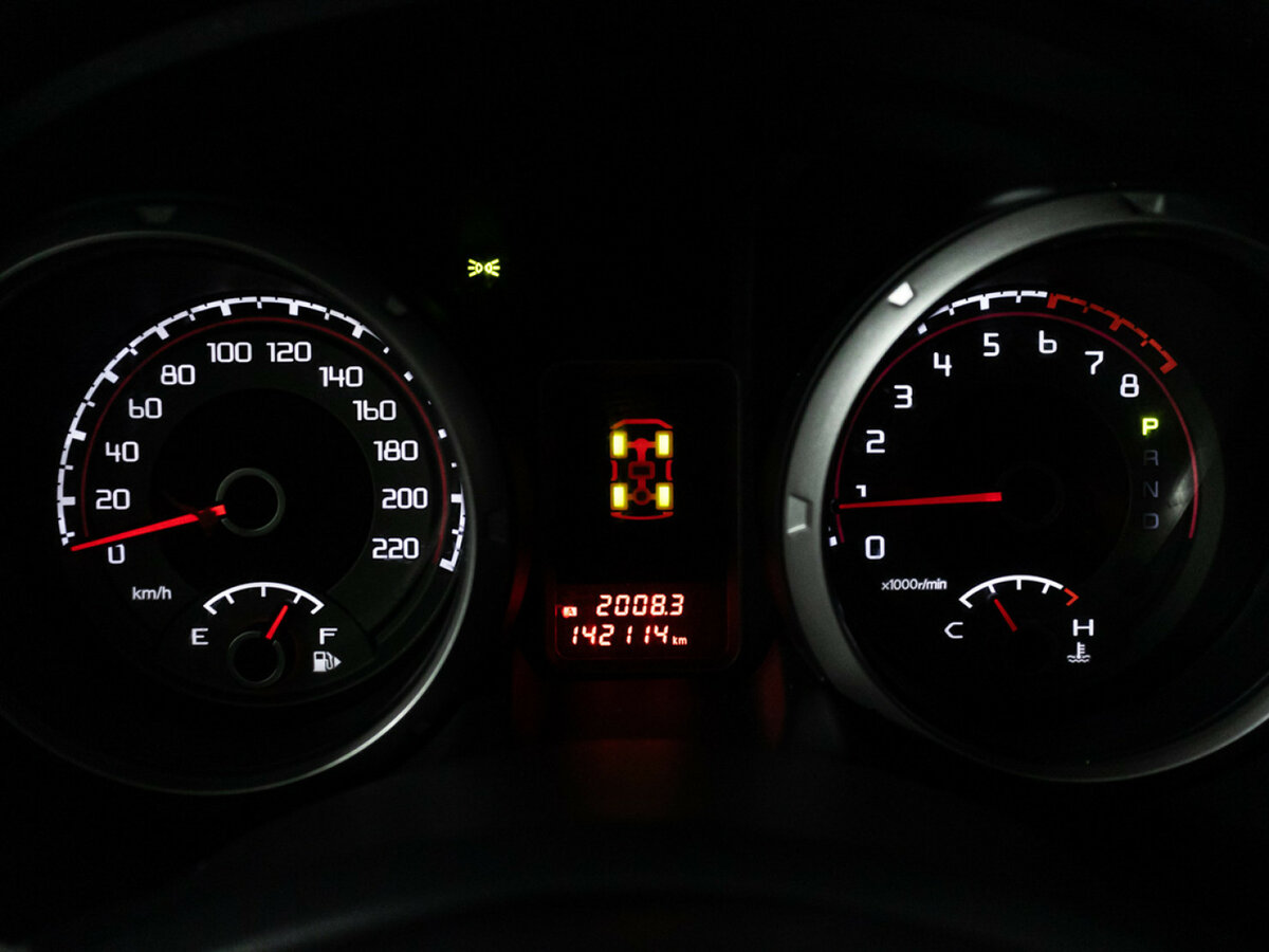 Mitsubishi Pajero с пробегом — 2017 год. Фото: #9
