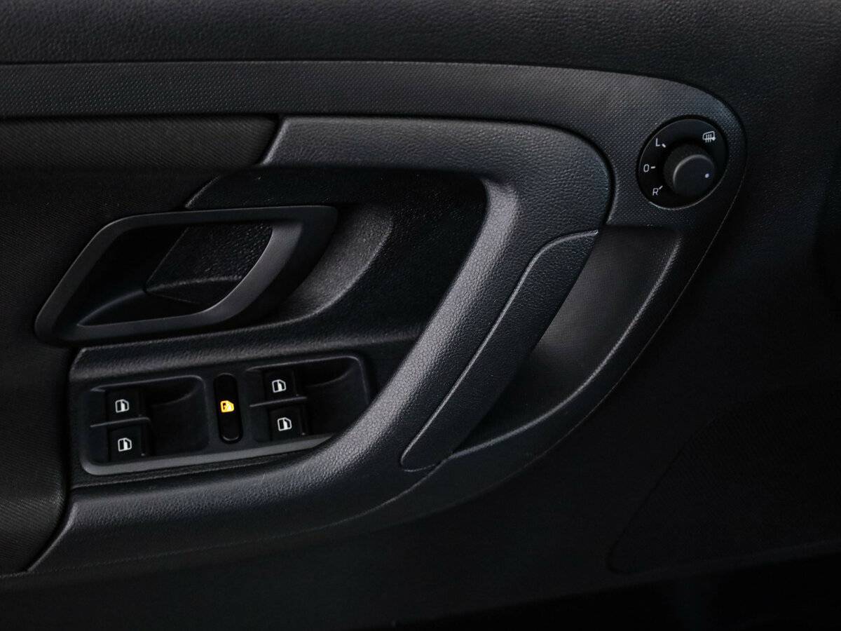 Skoda Fabia с пробегом — 2014 год. Фото: #16
