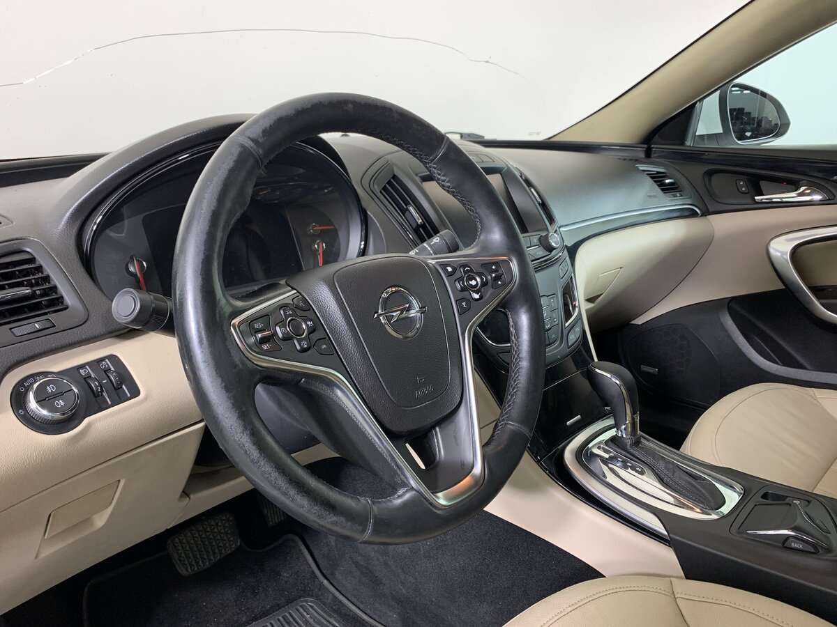 Opel Insignia с пробегом — 2014 год. Фото: #7