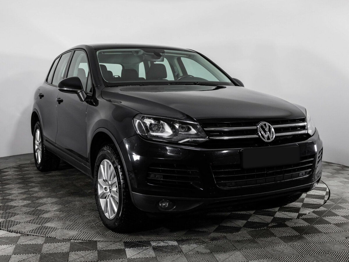 Volkswagen Touareg с пробегом — 2012 год. Фото: #2