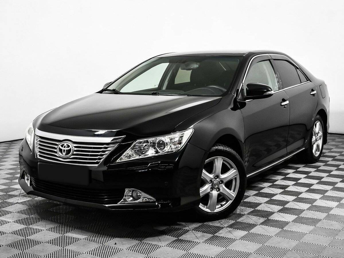 Toyota Camry с пробегом — 2012 год. Фото: #0