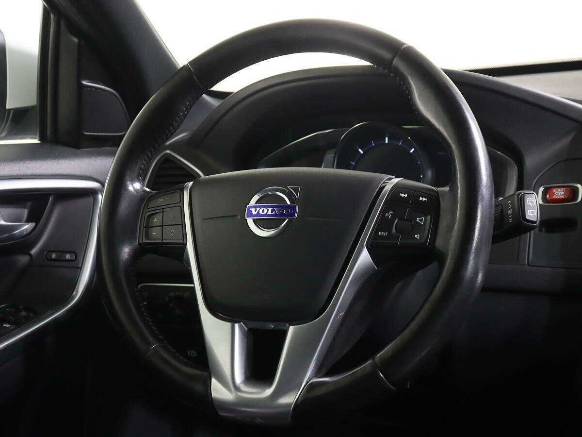Volvo XC60 с пробегом — 2015 год. Фото: #13