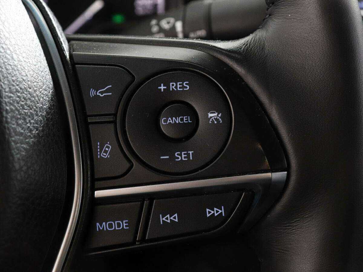 Toyota Camry с пробегом — 2019 год. Фото: #12