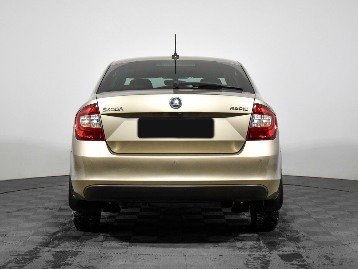 Skoda Rapid с пробегом — 2019 год. Фото: #5