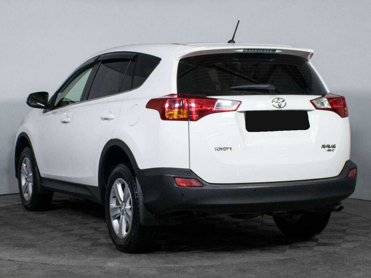 Toyota RAV4 с пробегом — 2013 год. Фото: #6