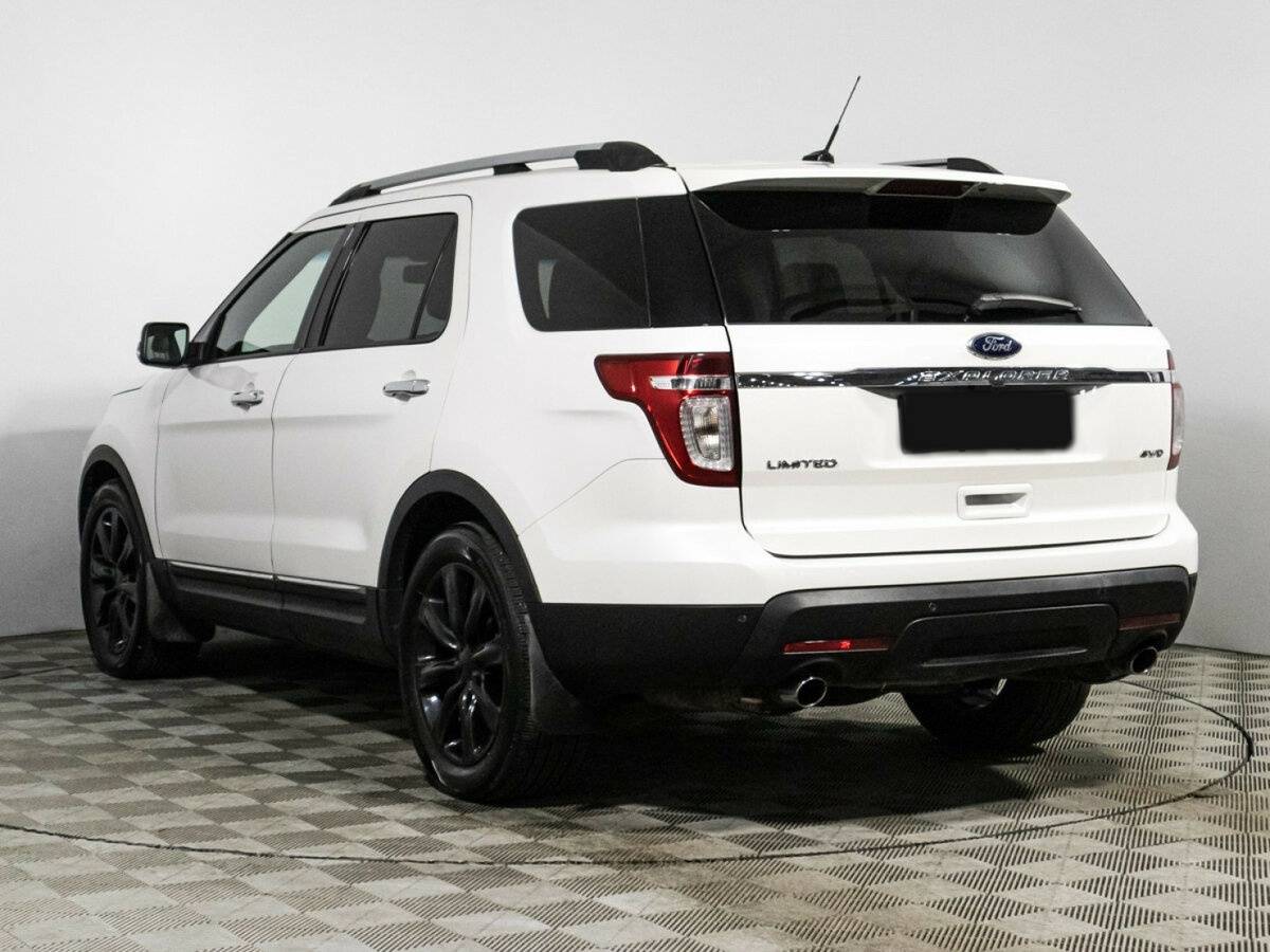 Ford Explorer с пробегом — 2012 год. Фото: #5