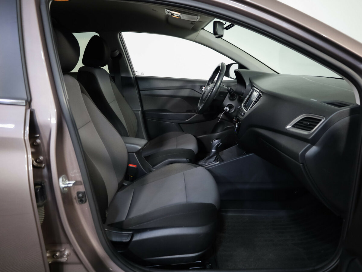 Hyundai Solaris с пробегом — 2019 год. Фото: #18