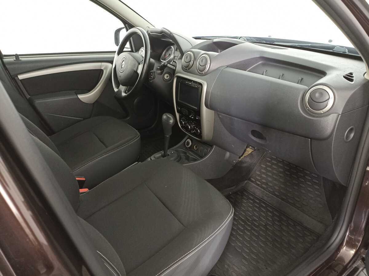 Renault Duster с пробегом — 2015 год. Фото: #8