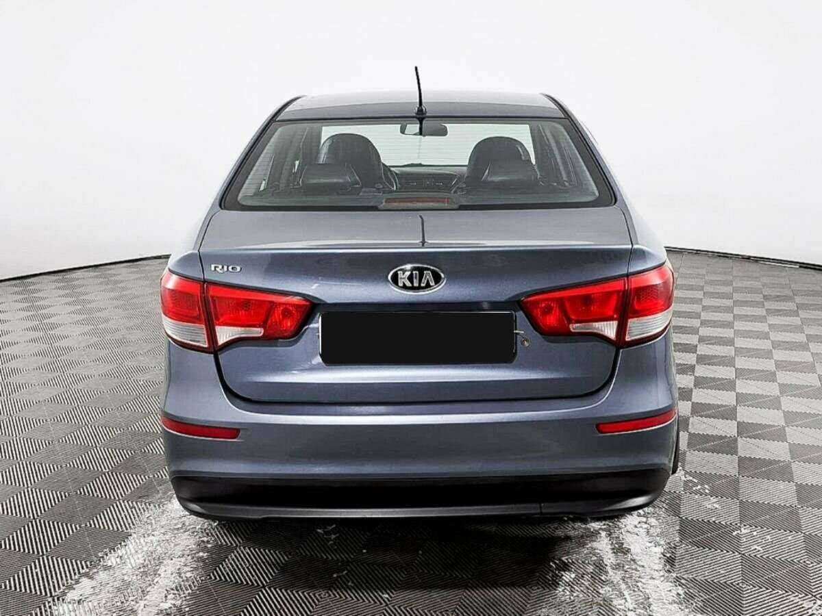 Kia Rio с пробегом — 2015 год. Фото: #5