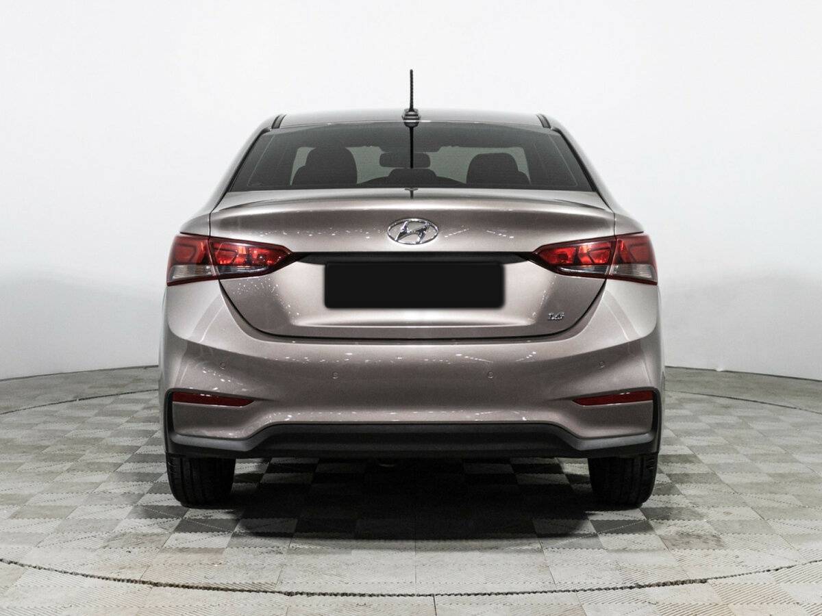 Hyundai Solaris с пробегом — 2018 год. Фото: #5