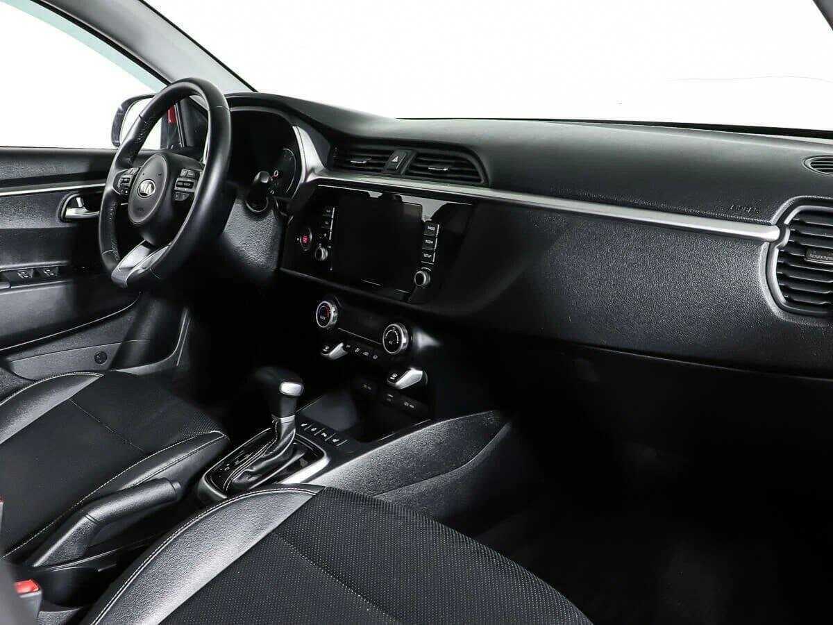 Kia Rio с пробегом — 2021 год. Фото: #8