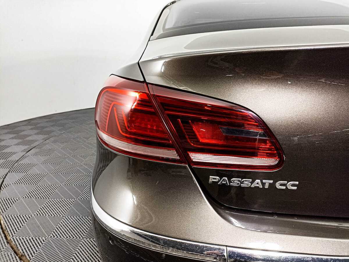 Volkswagen Passat CC с пробегом — 2013 год. Фото: #6