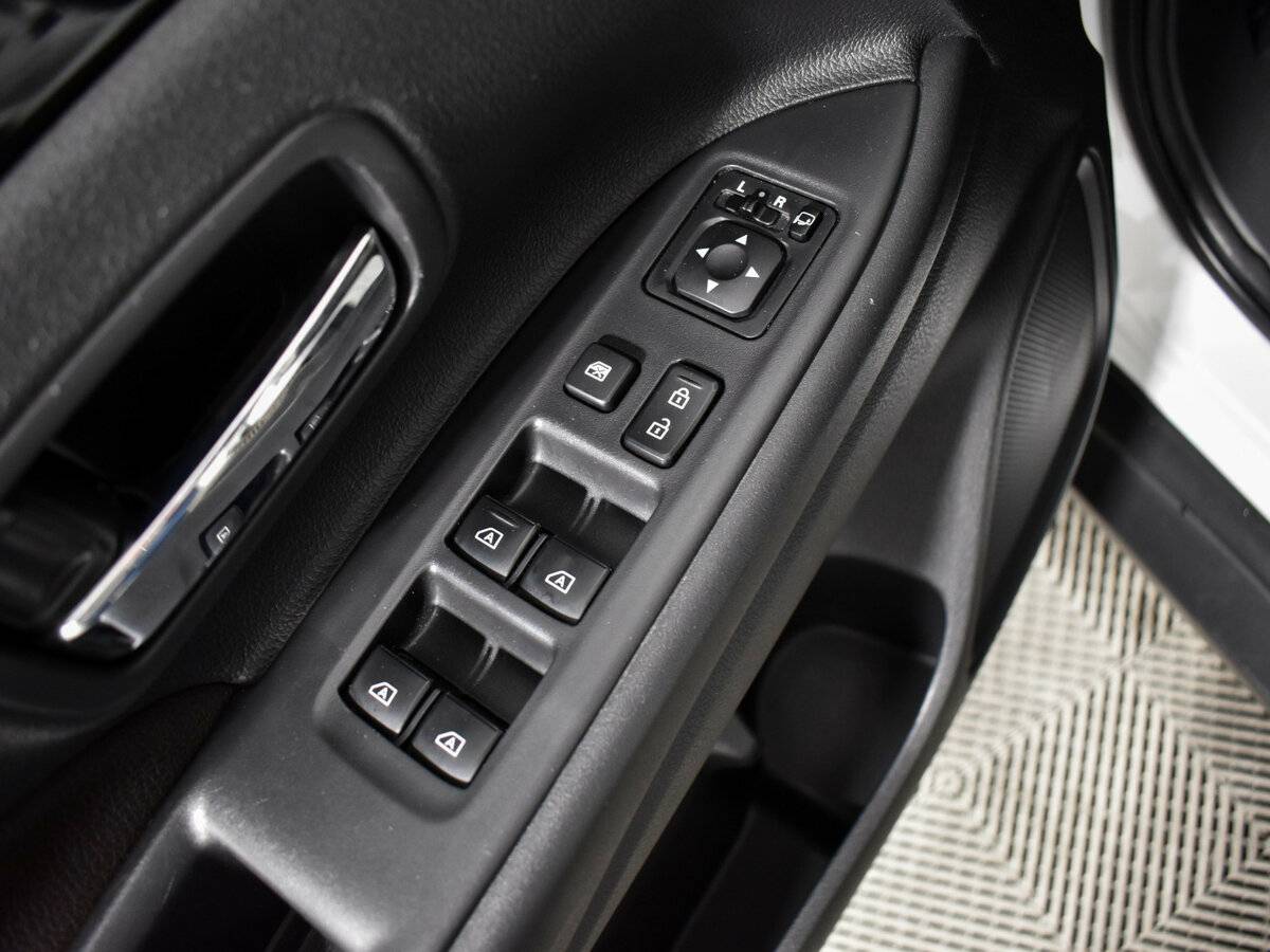Mitsubishi Outlander с пробегом — 2019 год. Фото: #15