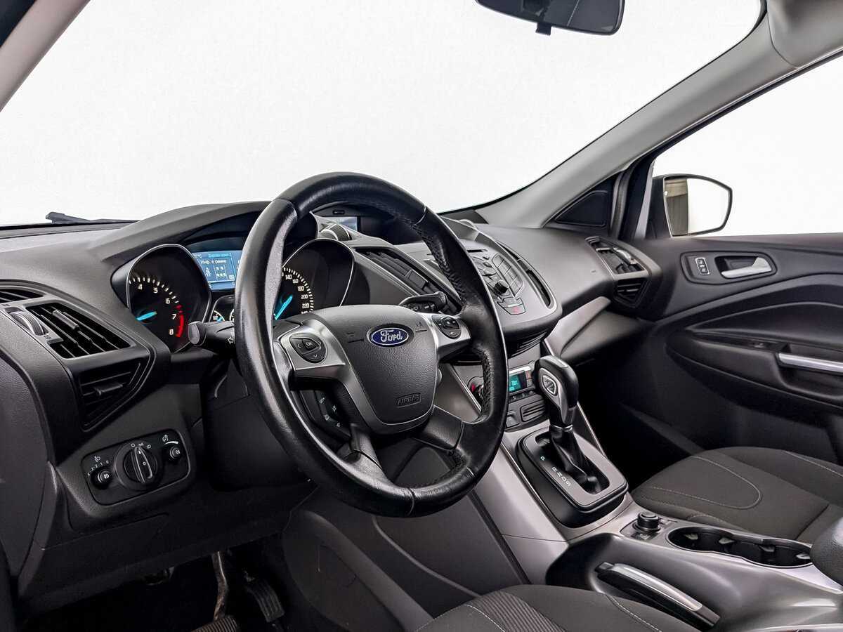Ford Kuga с пробегом — 2016 год. Фото: #13