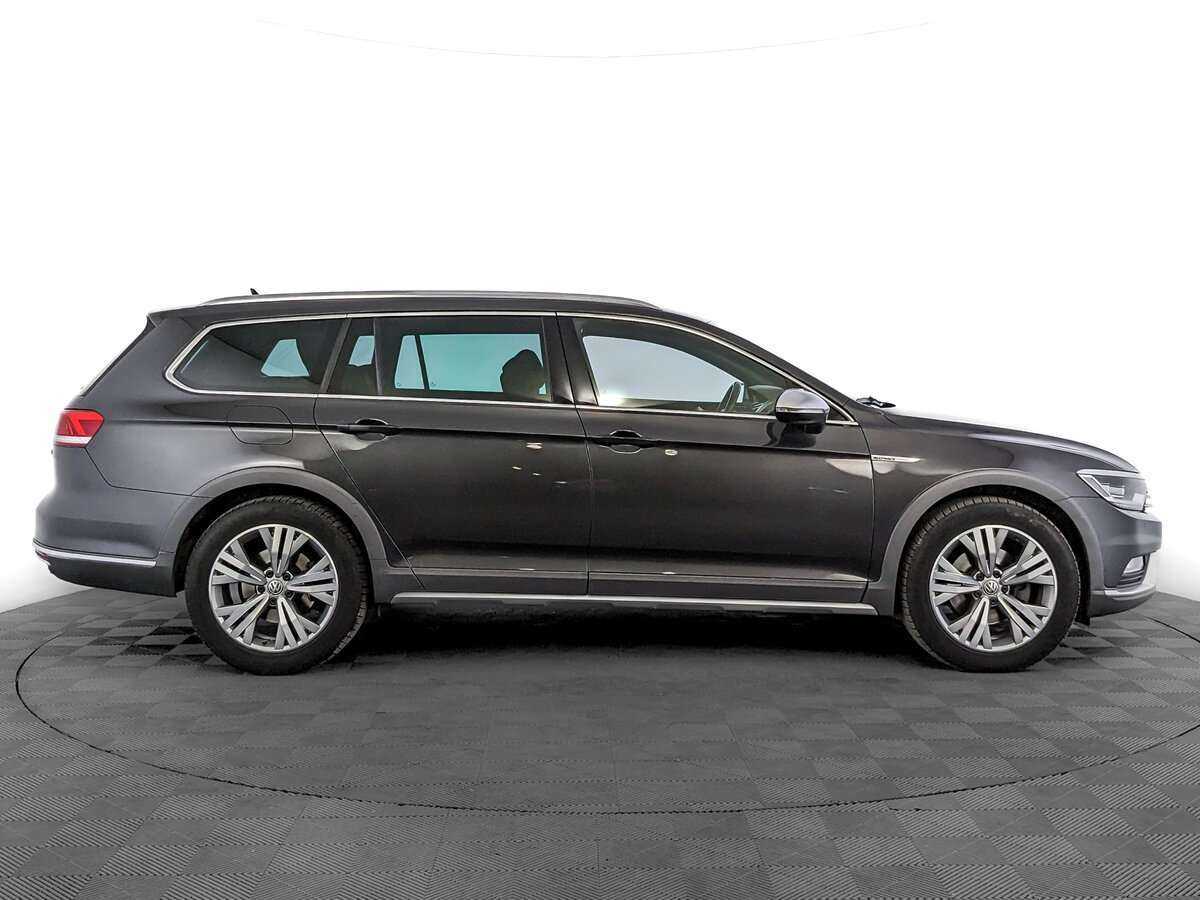 Volkswagen Passat с пробегом — 2018 год. Фото: #3