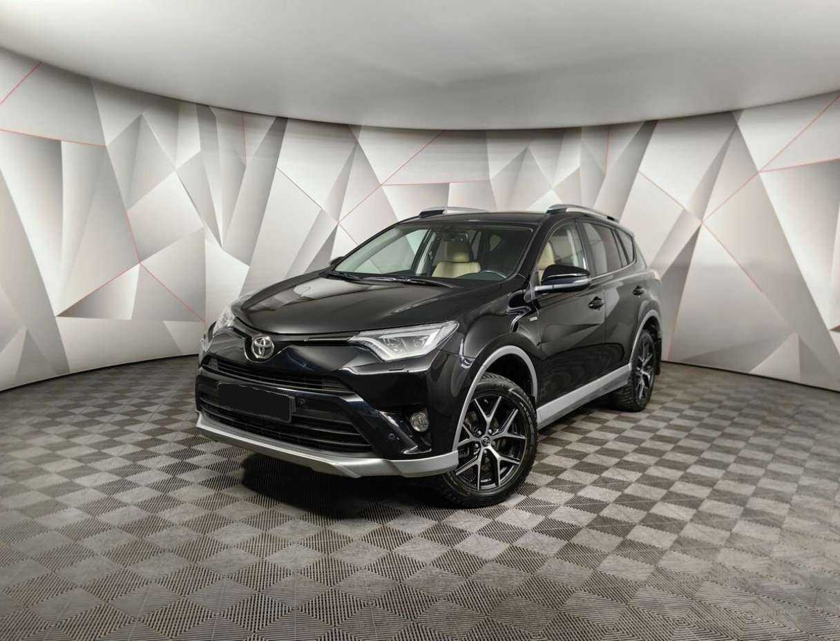 Toyota RAV4 с пробегом — 2017 год. Фото: #0