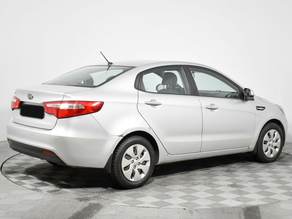 Kia Rio с пробегом — 2012 год. Фото: #4
