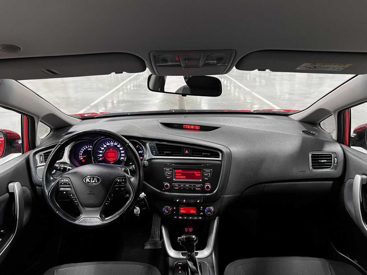 Kia Ceed с пробегом — 2016 год. Фото: #13