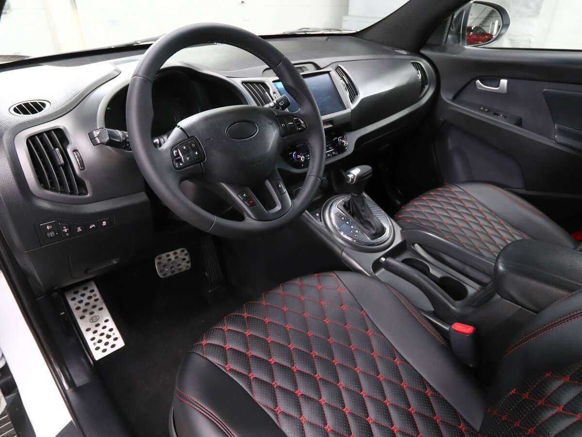 Kia Sportage с пробегом — 2012 год. Фото: #6