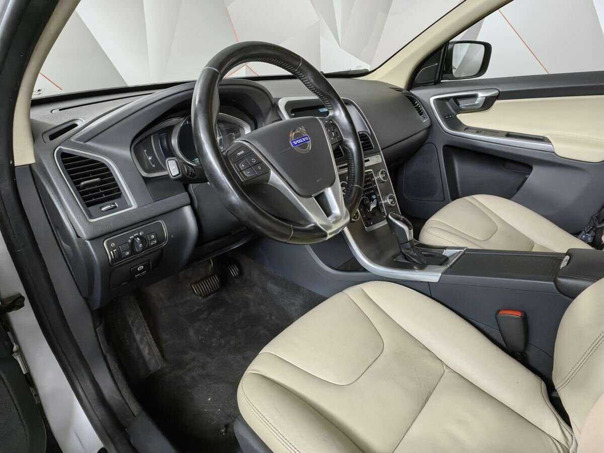 Volvo XC60 с пробегом — 2014 год. Фото: #13