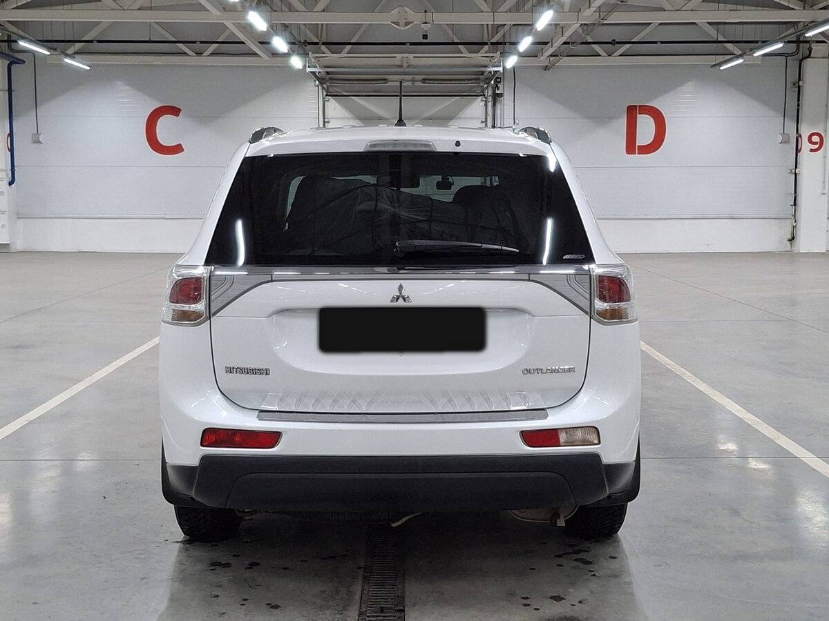 Mitsubishi Outlander с пробегом — 2013 год. Фото: #5