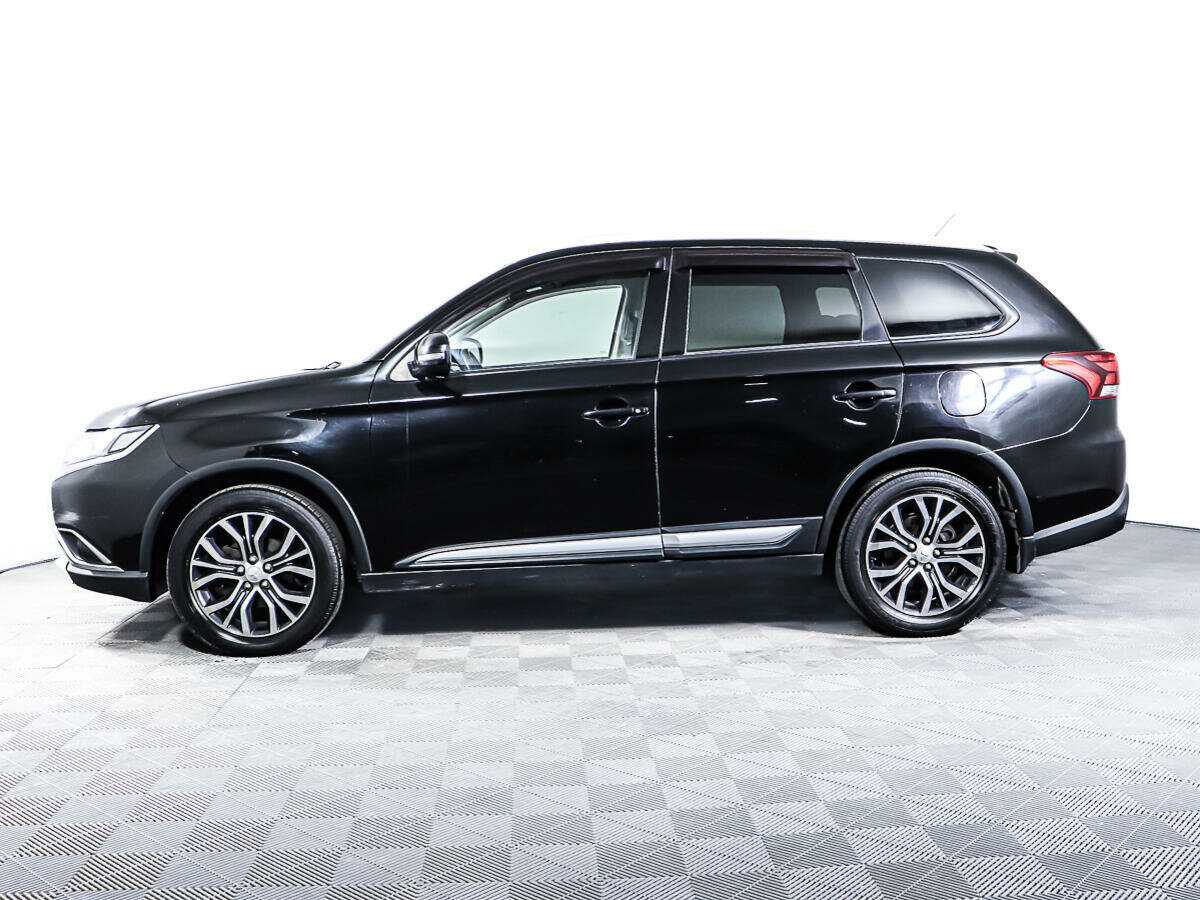 Mitsubishi Outlander с пробегом — 2015 год. Фото: #7
