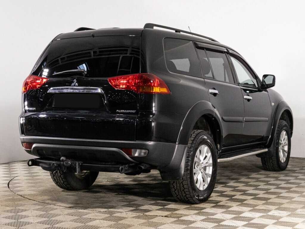 Mitsubishi Pajero Sport с пробегом — 2014 год. Фото: #4