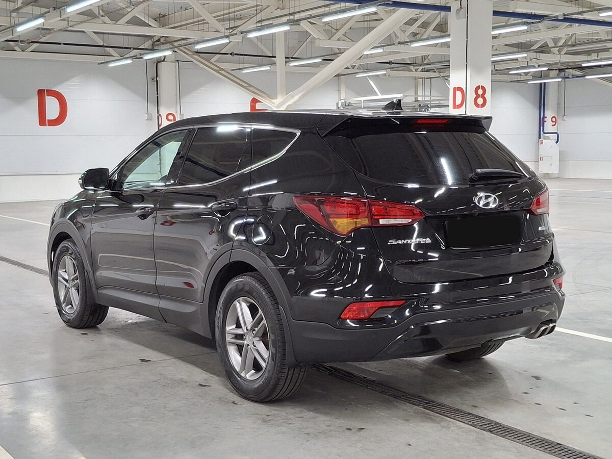 Hyundai Santa Fe с пробегом — 2018 год. Фото: #6