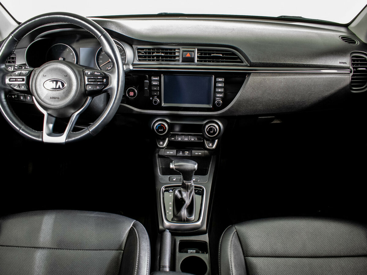 Kia Rio с пробегом — 2020 год. Фото: #8